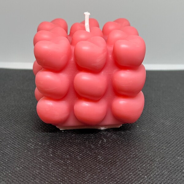 Bubble heart candle