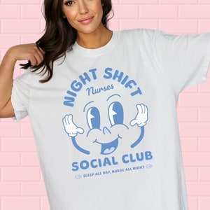Nightshift Nurse Comfort Colors T-Shirt, Retro Nursing Oversized Tee, Trendy Nursing Student Graphic Tshirt, In My Nightshift Era Crewneck