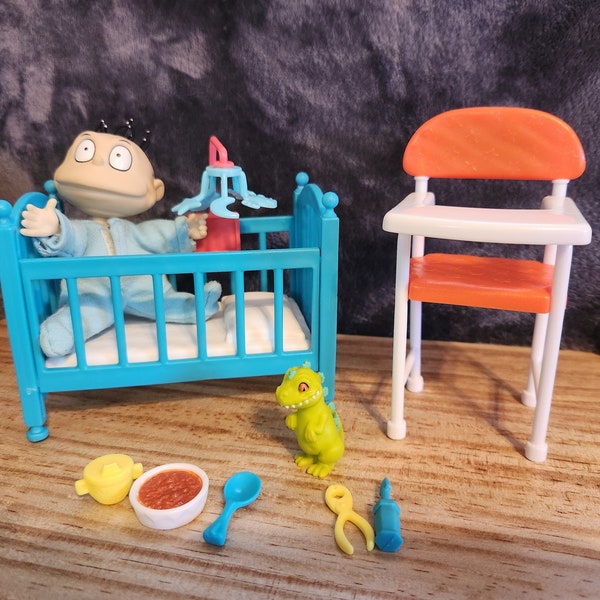 Vintage Rugrats "Tommy's World" Figure Playset - Rare 90s Nickelodeon Collectible - Nostalgic Toy - Perfect Gift for Retro Cartoon Fans