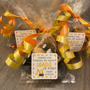 Construction Party Favors, Construction vehicles, pull-back vehicles, play dough party favor,