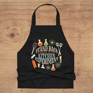Kitchen Experiment Organic Cotton Apron – Science-Inspired BBQ and Cooking Design | Perfect Gift for Grilling Enthusiasts & Foodies