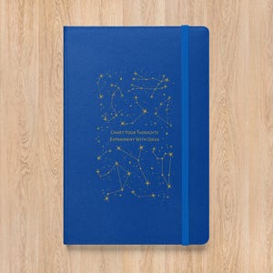 Breng je gedachten in kaart Constellatiedagboek – Gold Celestial Design | Blauw notitieboek met harde kaft voor dromers en creatievelingen