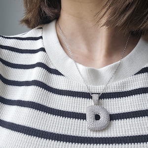 Collar con letra de globo, colgante inicial con pavé de burbujas, collar con letra de plata 3D, collar con burbujas personalizado con pavé, regalo para ella, regalo para él