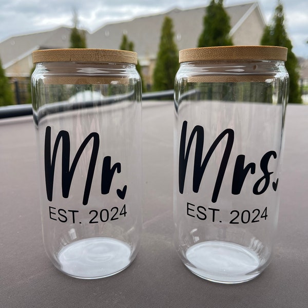 Mr. and Mrs. Wedding cups 16oz. Glass Tumbler with Lid and Glass Straw, Iced Coffee Glass, Shower gift, Wedding gift, 2024 wedding