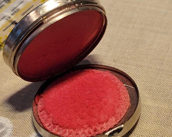 Estojo compacto vintage "Kissproof" para blush com espelho.