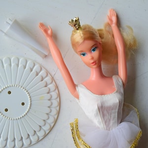Ballerina Barbie Mattel 70's Superstar Era Canada