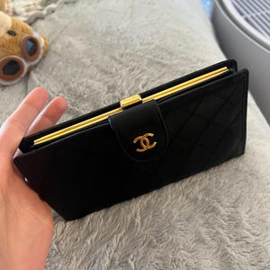 authentic vintage Chanel lambskin clasp long wallet