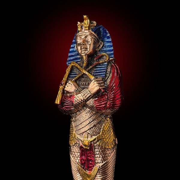 Egyptian King Tutankhamun, The Egyptian Tutankhamun satuette