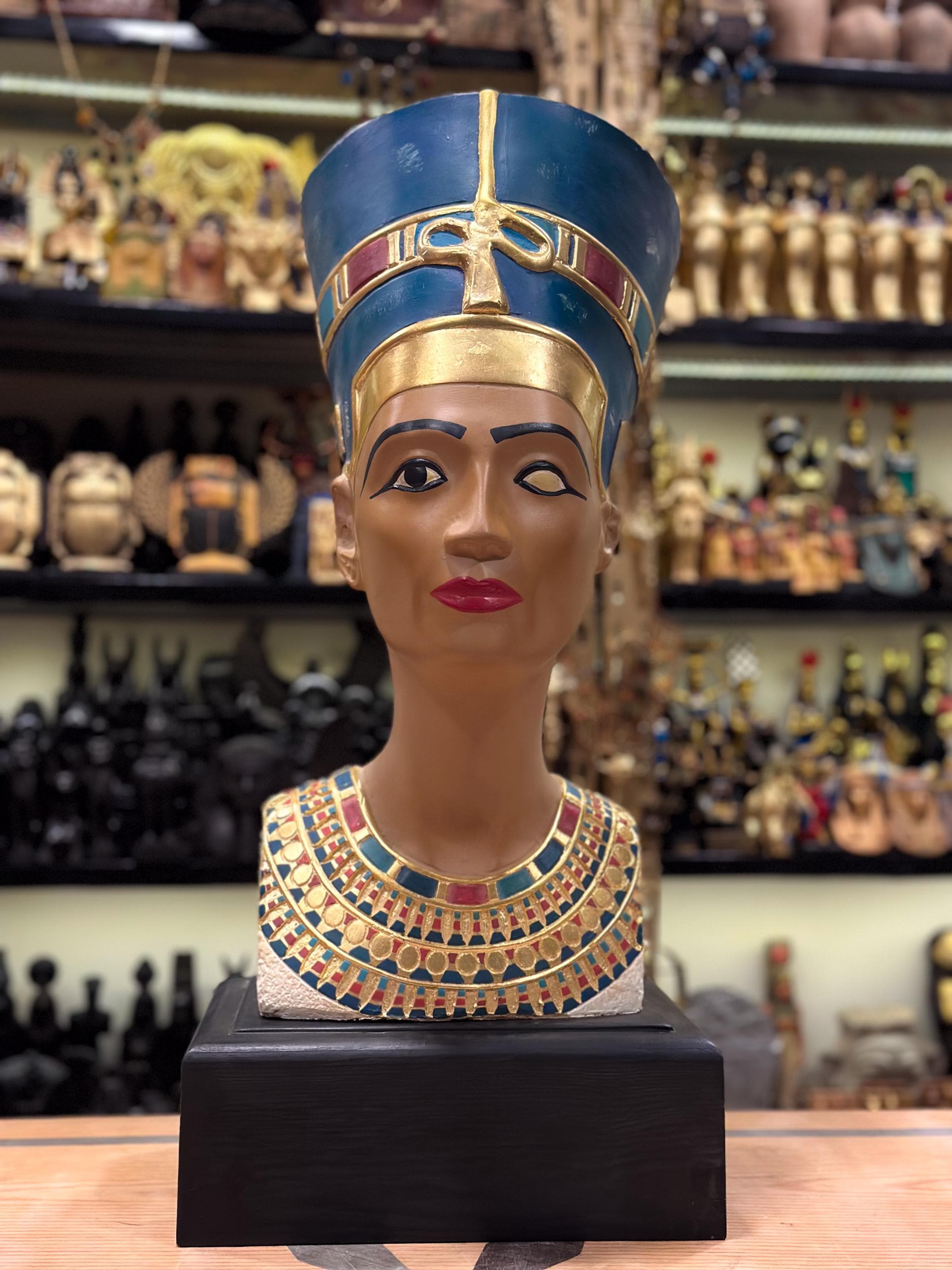 手作りのネフェルティティ胸像：エジプト女王のレプリカ - Etsy 日本