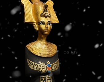 Estatua del dios egipcio Osiris
