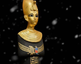 Estatua del dios egipcio Osiris