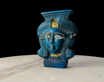 Estatua de la diosa Hathor de porcelana con pan de oro de 24 quilates: réplica de museo