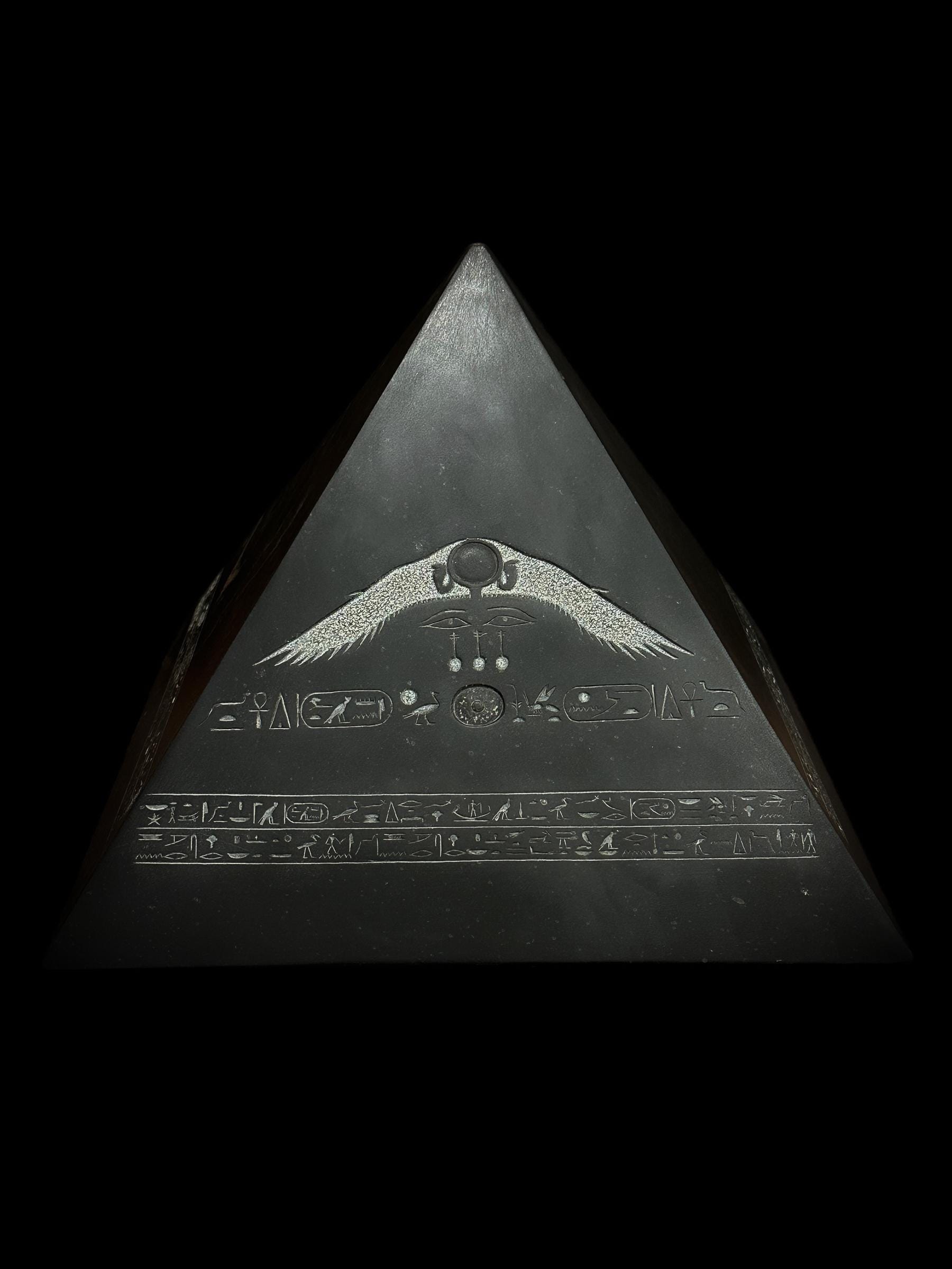 ピラミッド Pyramid Complex of Amenemhat Ⅰ... The Pyramid Complex of Amenemhat I at Lisht: The