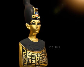 Estatua del dios egipcio Osiris