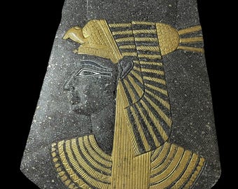 Handcrafted Egyptian Cleopatra Statue: Ancient Queen Wall Decor