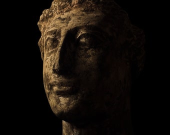 Vintage Skulptur aus der griechischen Mythologie des Gottes Apollo aus Kalkstein, handgefertigte Statue