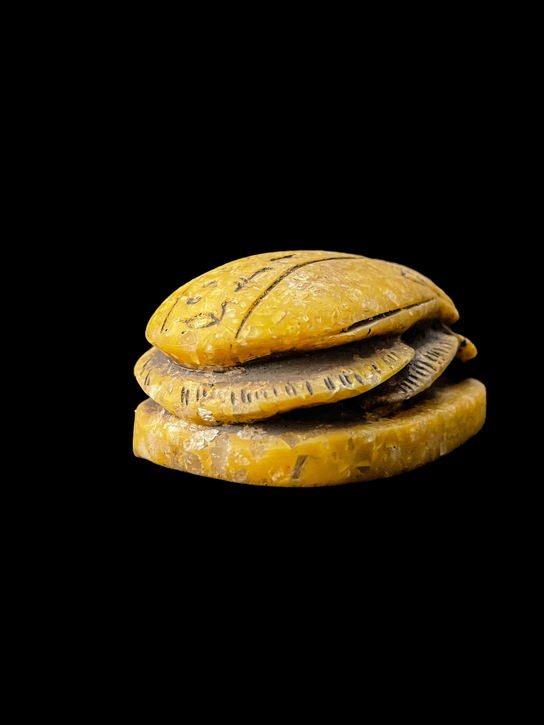玄武石　古代エジプト スカラベ 裏面アンク刻印 紐穴有り il_fullxfull.5658445959_9ysq.jpg