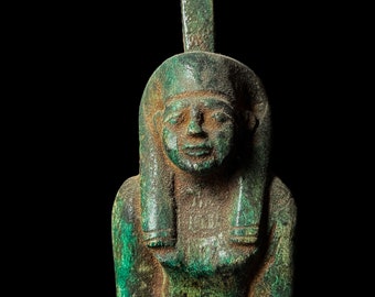 エジプトの女神マアト像：大きな翼が開いたエジプト製 - Etsy 日本