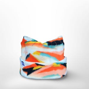 Retro sunset mountains fleece four point keanie