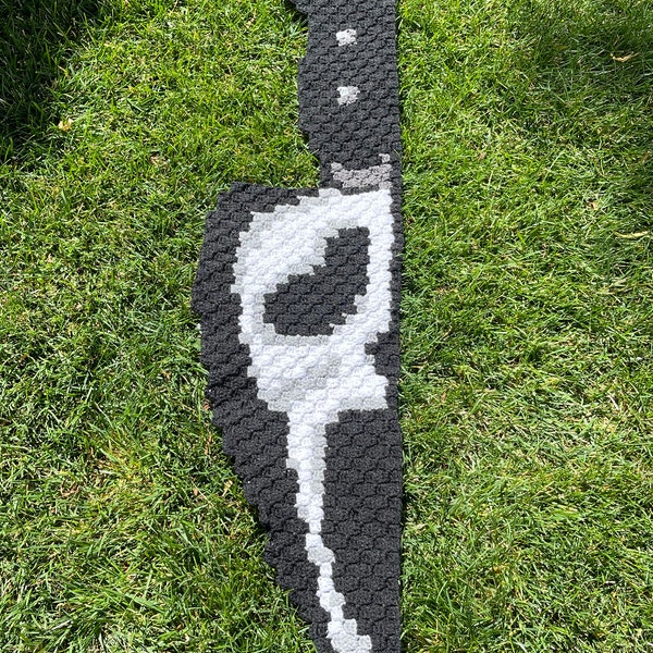 Ghostyface knife crochet pattern pixel style c2c