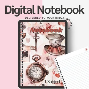 Puede incluir: Un cuaderno digital con un diseño caprichoso que incluye un reloj de bolsillo, un sombrero de copa, una llave y cartas de juego. La portada del cuaderno es rosa con un efecto acuarela. El texto "Notebook" está escrito en negrita, en rojo.