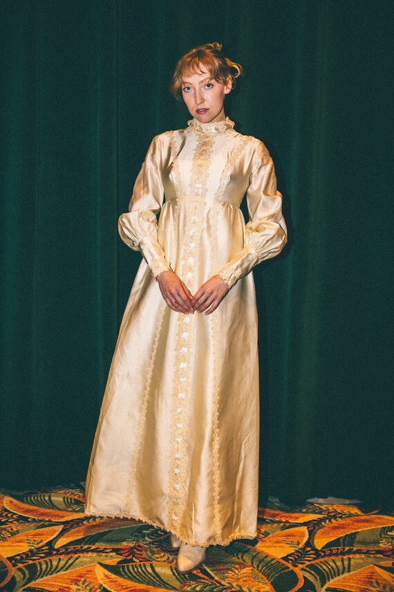 Hannah Satin Maxi Gown (Champagne Gold)