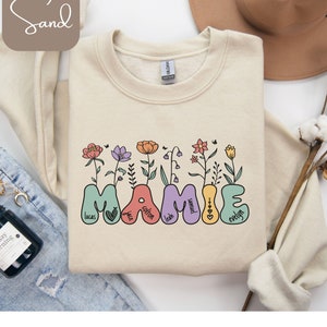 Personalized Mamie V-Neck Tee, T-Shirt or Sweatshirt, Mamie Long Sleeve T-Shirt, Mamie Mother's Day Gift, Custom Mamie Shirt with Names