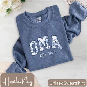Floral Oma Sweatshirt, Toile De Jouy Shirt, Feminine Oma Shirt, Mothers Day Gift, Blue Oma Sweater, Chinoiserie Oma, Oma Est Shirt, Oma Gift