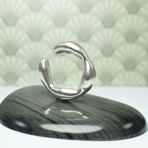 Chunky sterlingzilveren oormanchet zonder piercing Organische oormanchet zonder gaatjes Zilveren oormanchet Minimalistisch statement-oormanchet Herenoormanchet