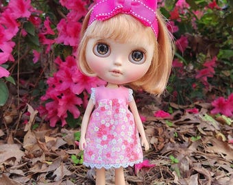 Vestido floral y diadema