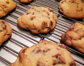 DoubleTree-Style Walnut Chocolate Chip Cookies