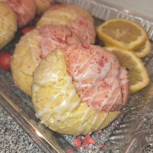 Strawberry Lemonade Cookies