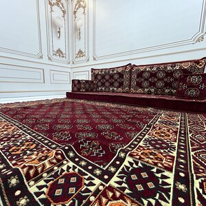 Türkisches Bodensofa Set: Ethnischer Kelim Teppich, osmanische Couch, 4 "dicke Kissen Sofa+Rug