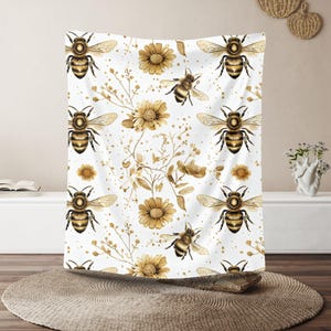 Honeybee Throw Blanket Bee Plush Throw Cottagecore Blanket Cozy Animal Throw Bumblebee Bedding Bee and Flowers Blanket Boho Floral Blanket