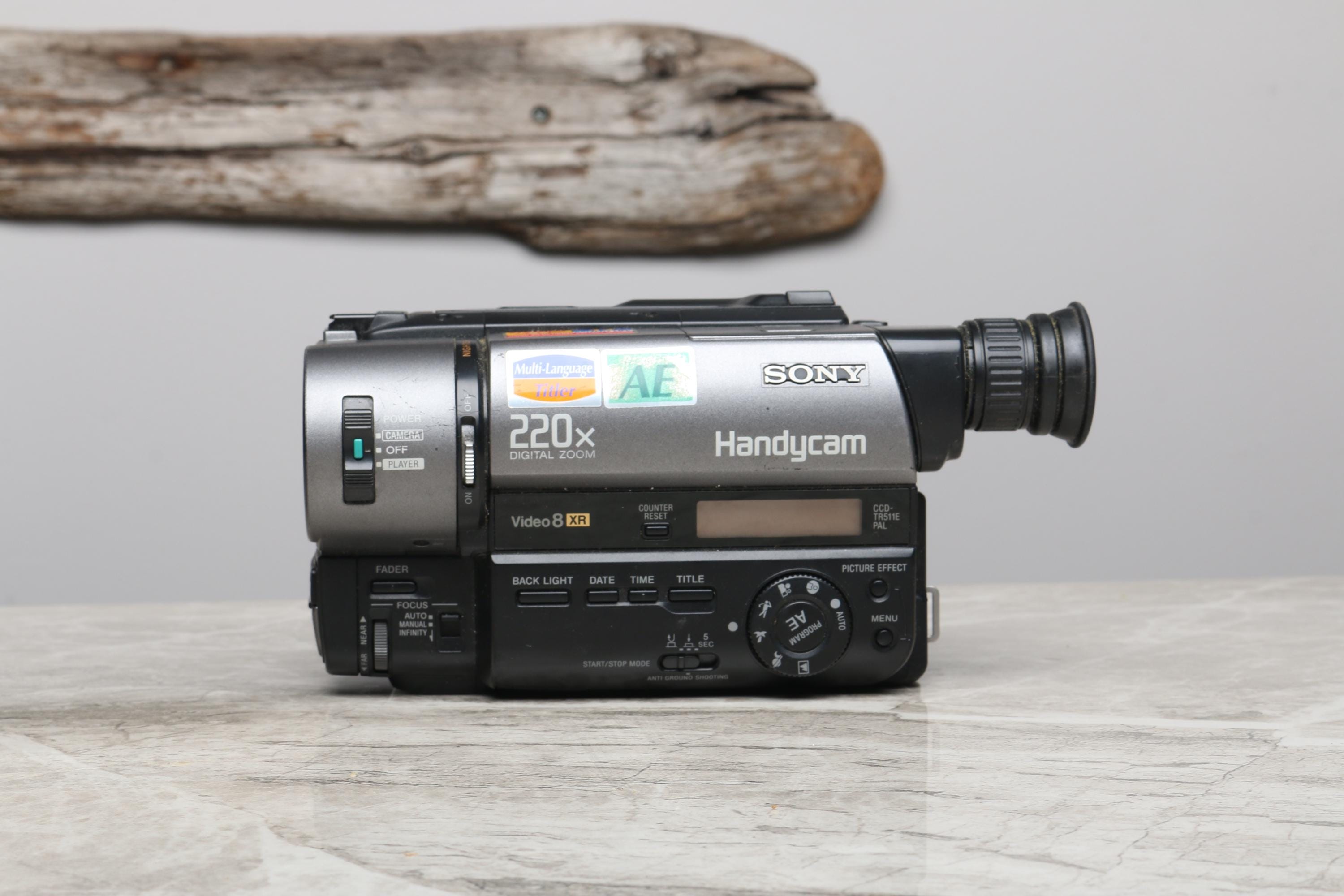 NON-TESTED As-is,for-parts Sony Handycam Ccd-tr511e Video8 NON-TESTED As-is,for-parts Sony Handycam Ccd-tr511e Video8