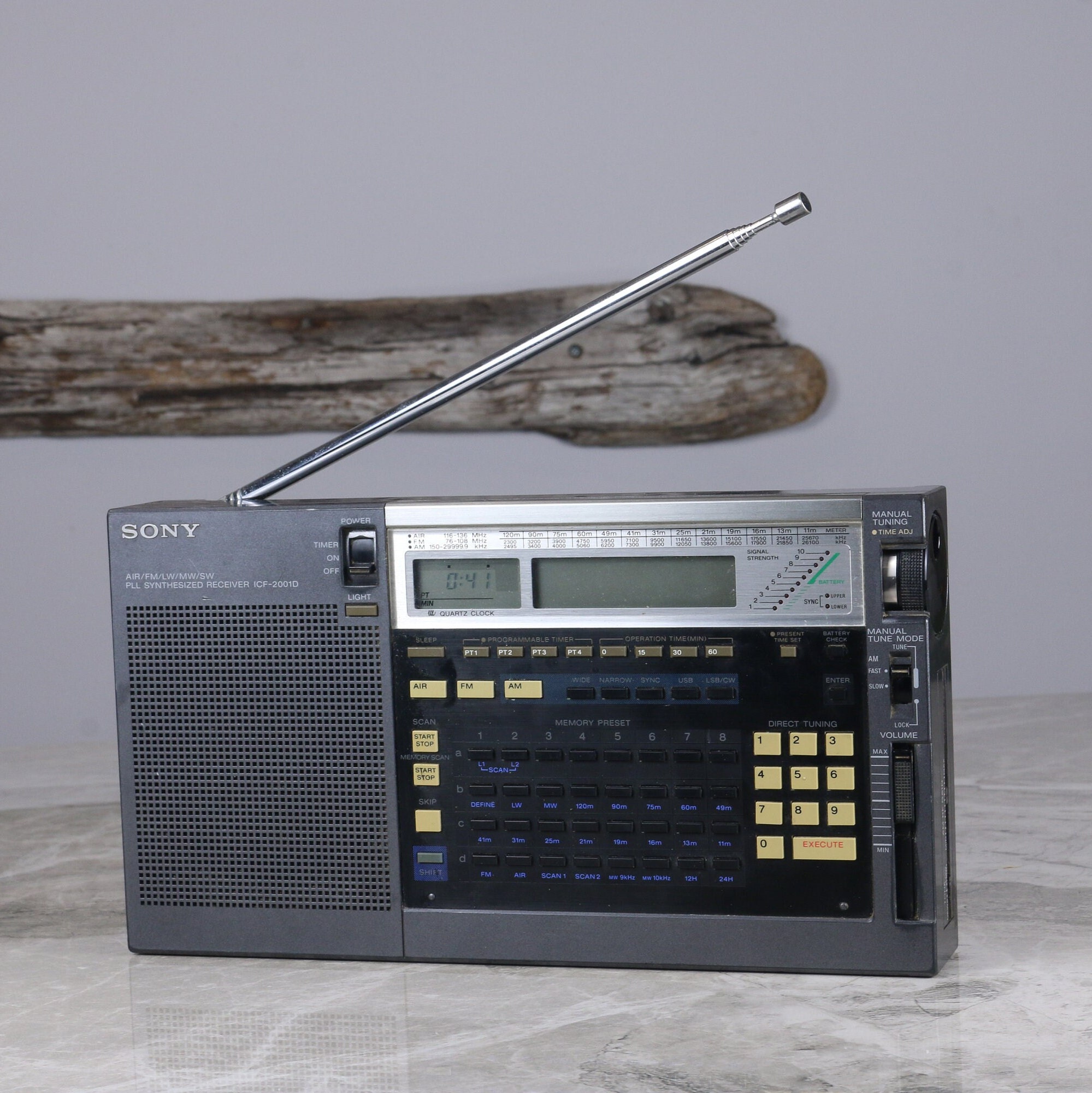 ◎SONY PLLシンセサイザーレシーバー/ラジオ ICF-2001D ジャンク ◎SONY PLLシンセサイザーレシーバー/ラジオ ICF-2001D ジャンク