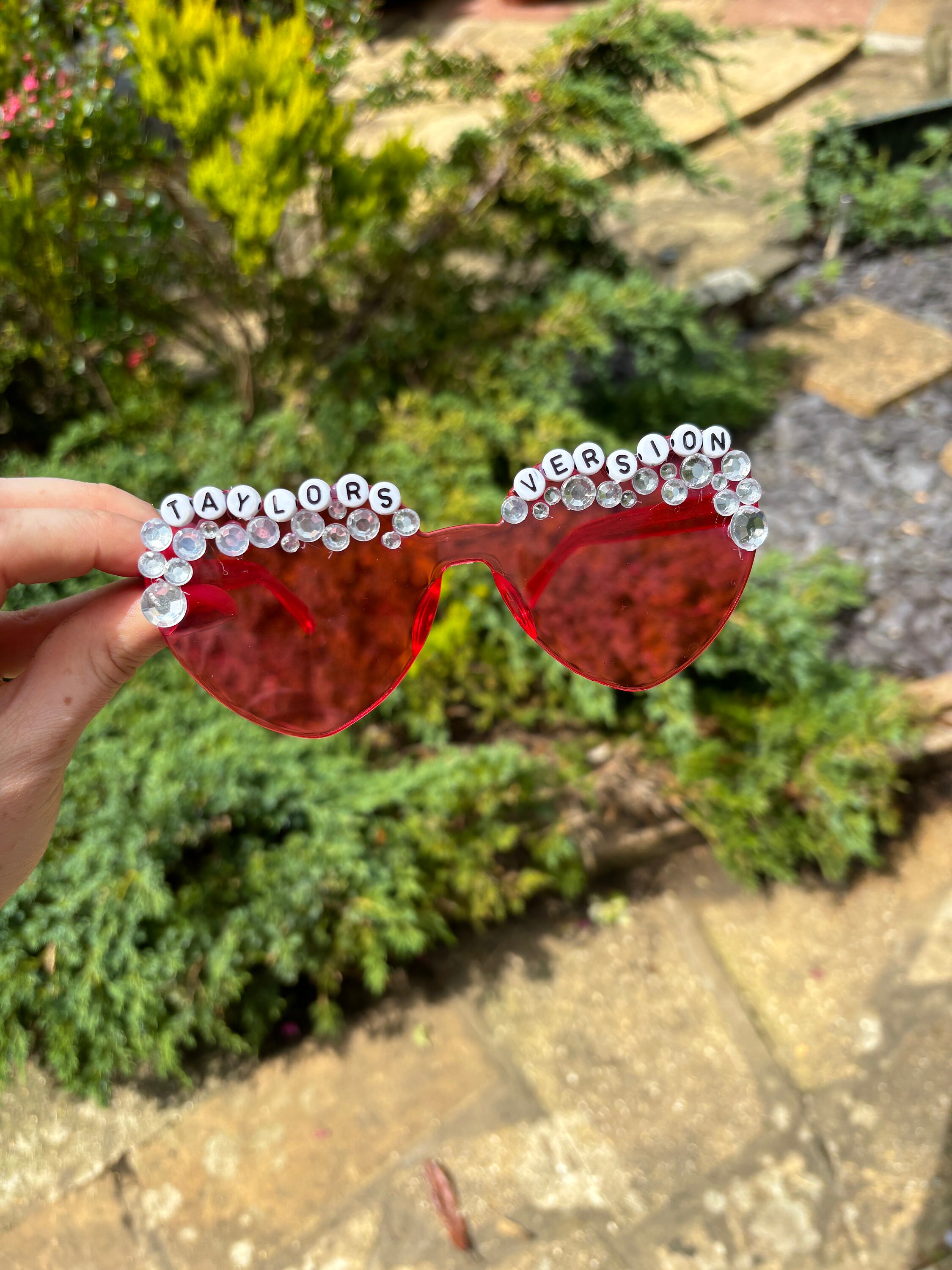 Taylor Swift RED tour sunglasses with case taylor swift red 22 heart-shaped sunglasses | Mercari main image 3