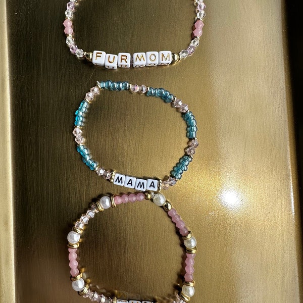 Mom name bracelet