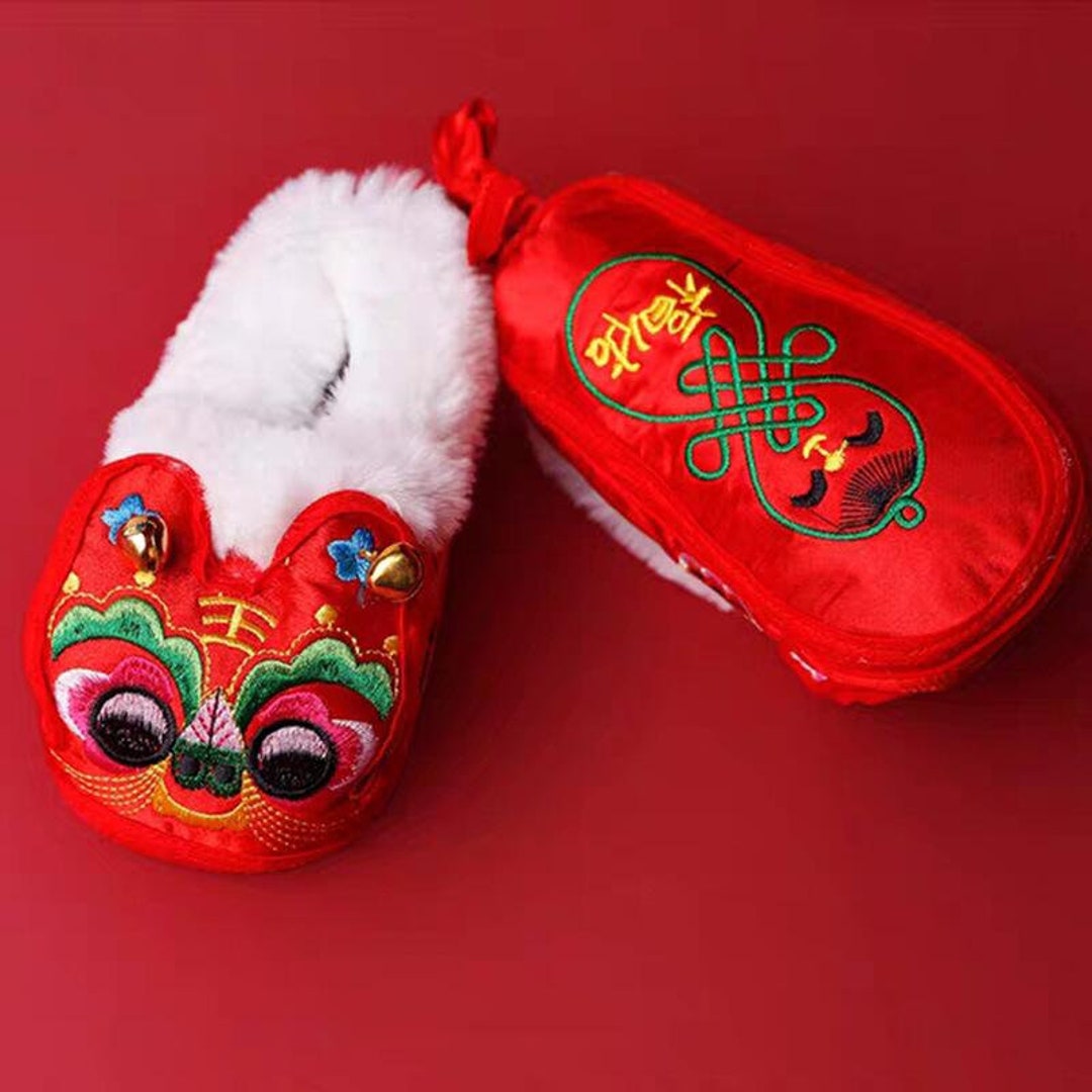 Chinese Tiger Head Fabric Shoes, Traditional Handcrafted Tigerthemed