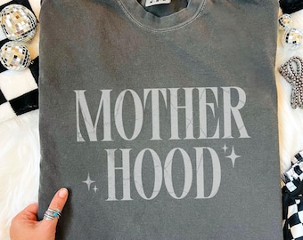 Comfort Colors® Motherhood Shirt, Trendy Mama T Shirt, Mom Life Tee, Oversized Graphic Mom T-shirt, Motherhood T Shirt, Cool Mom Club