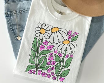 Comfort Colors® Boho Daisy Flower Tee, Botanical Tee, Wildflower Shirt, Retro Floral T-Shirt, Plant Shirt, Gardener Shirt, Trendy Gift