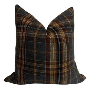 Dark plaid Pillow Cover, Flannel Plaid Throw Pillow, dark Tartan Pillow Cover, Vintage inspired Cushion, Warm Autumn decor,Classic Plaid