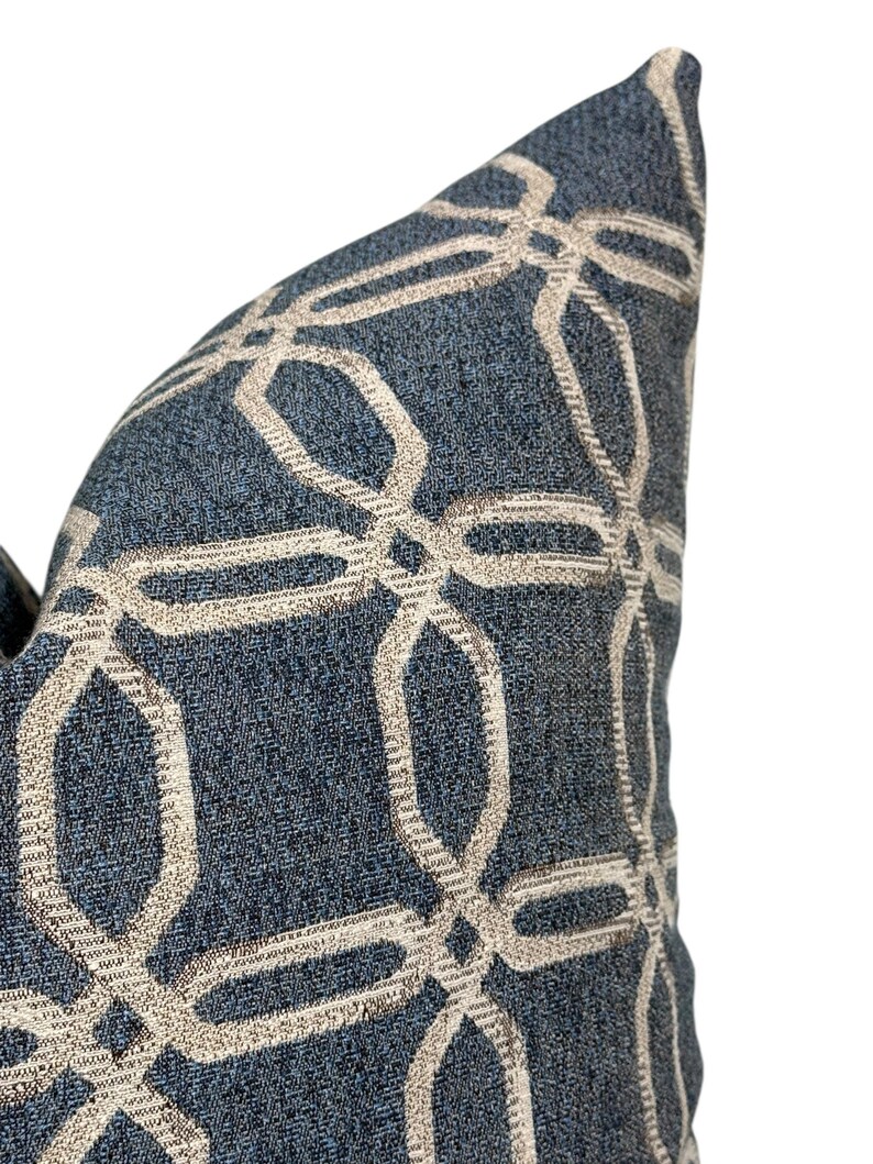KiwaPrintsStore Geometric Chain Link Pillow Cover