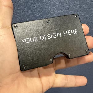 Cartera minimalista premium de aluminio y metal, personalizada "Tu diseño" en estilo L / Múltiples opciones de color