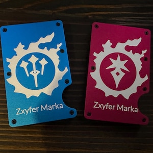 FFXIV Job Emblem Minimalistische schlanke Metall Aluminium Geldbörse | Optionale Namen Anpassung, Geschenk für Ihn, Geschenk für Sie, Geeky Geschenk