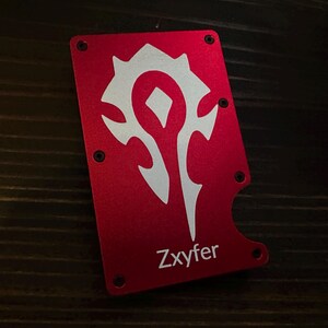 Cartera metálica con emblema de la Horda/Alianza de Warcraft, personalización de nombre opcional, regalo para él, regalo para ella, clásico hardcore, regalo de juegos