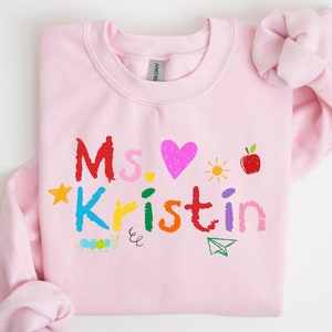 Lehrer Shirt, Lehrer Benutzerdefinierter Name Shirt, Lehrer Wertschätzung Geschenk, Crayon Lehrer Shirt, Lehrer Shirt, Lehrer Geschenk, Benutzerdefinierte Lehrer Shirt