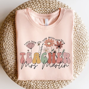 Aangepast bloemen T-shirt leraar, trui leraar mevrouw, schattig shirt leraar, cadeau leraar waardering, cadeau voor leraar, retro shirt leraar