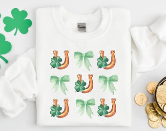 Cute Shamrock Sweatshirt, Womens St Patricks Day Shirt, St Pattys Day, Womens Shirt, Irish Womens Shirt, Shamrock Shirt, Coquette Shirt