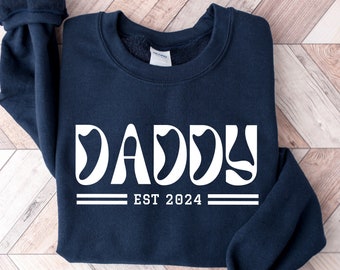 Personalized Dad Shirt, Dad Est 2024 T Shirt, Daddy Shirt, Pregnancy Announcement for Dad, Gift for Dad, Father's Day Shirt, New Dad Shirt